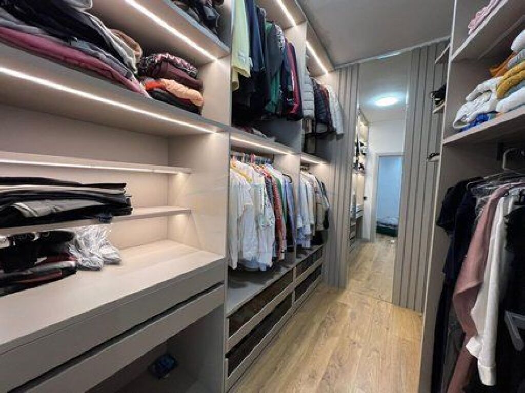 Shitet, Apartament 2+1+2, Liqeni i Thate, Tirane
