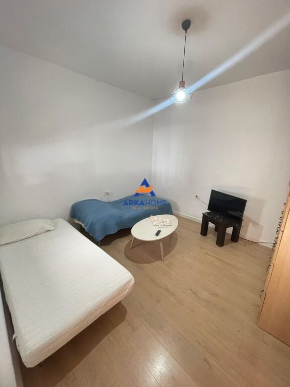 JEPET APARTAMENT 2+1 ME QERA "SELITE E VOGEL" 50.000 LEKE