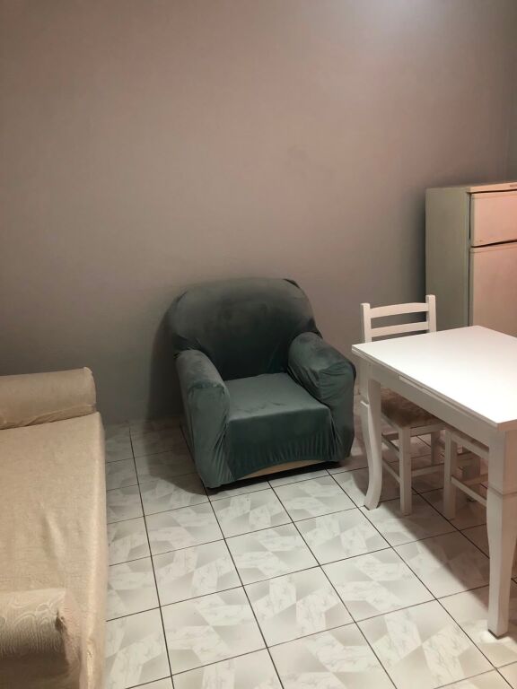 APARTAMENT 1+1. 35000 LEKE.PALLATI I SPORTIT