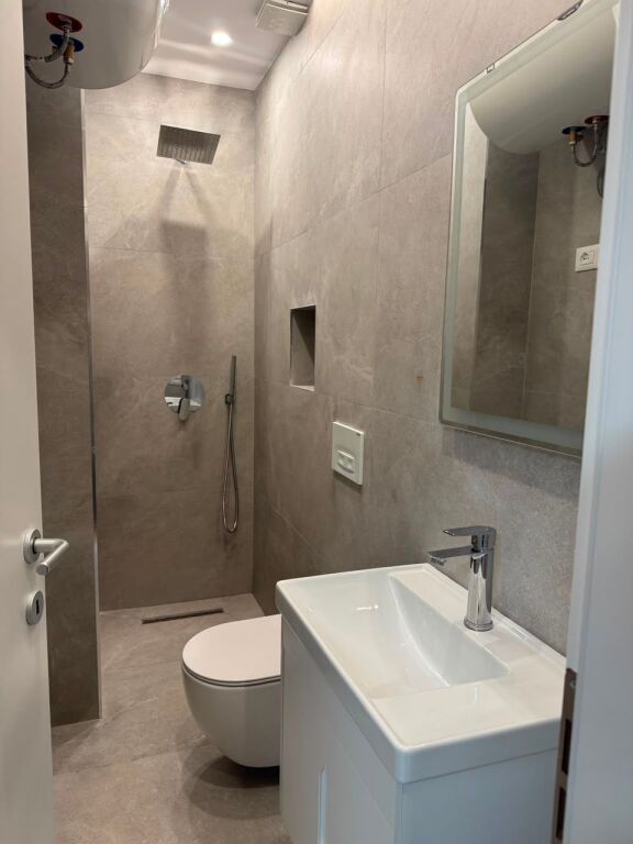 Apartment 1+1 for sale in Komuna e Parisit !