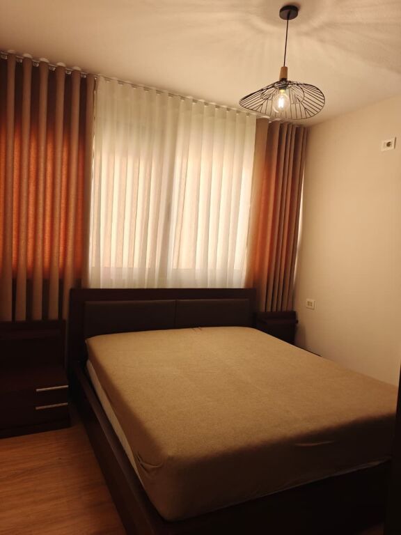SHITET,APARTAMENT 2+1(I KONVERTUAR),PORCELAN,TIRANA ID: 530581001-93