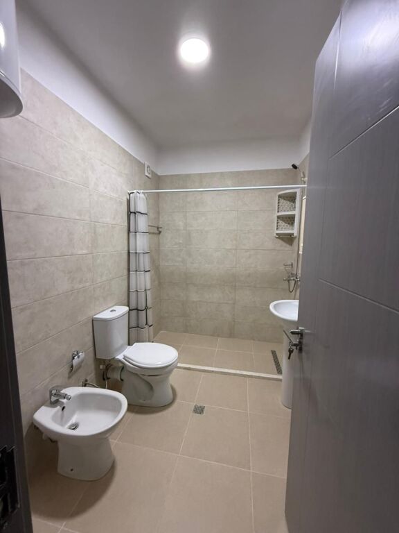 Rent | Apartament 2 + 1+2 | Rruga 5 Maji | 550 €/month