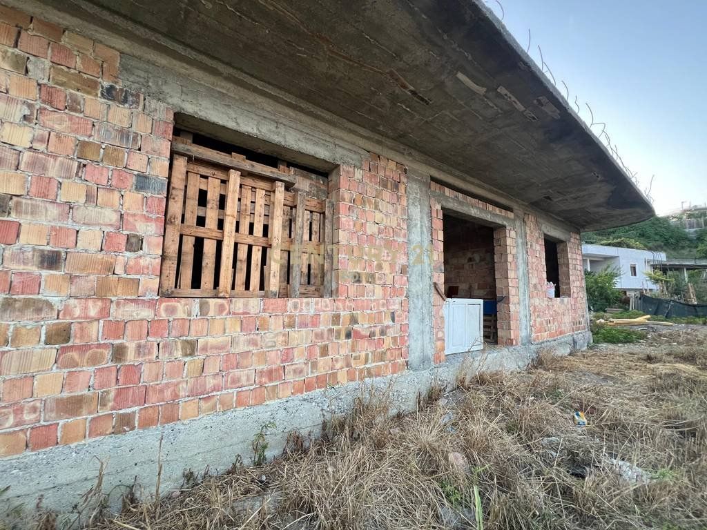 Private House for Sale, Land + Building, Vila e Zogut, Durres !
