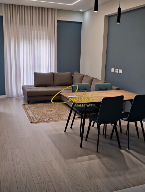 APARTAMENT ME QIRA 1+1 ISH STACIONI TRENIT 65.000 LEKE
