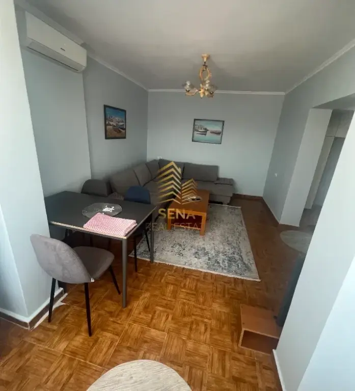 Qira,Apartament,1+1, Spitali QSUT, 40,000 Leke/muaj