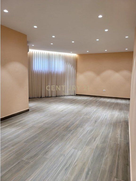 Villa di lusso in affitto a Green Valley – Privacy, spazio e comfort in una delle zone più richieste di Tirana.