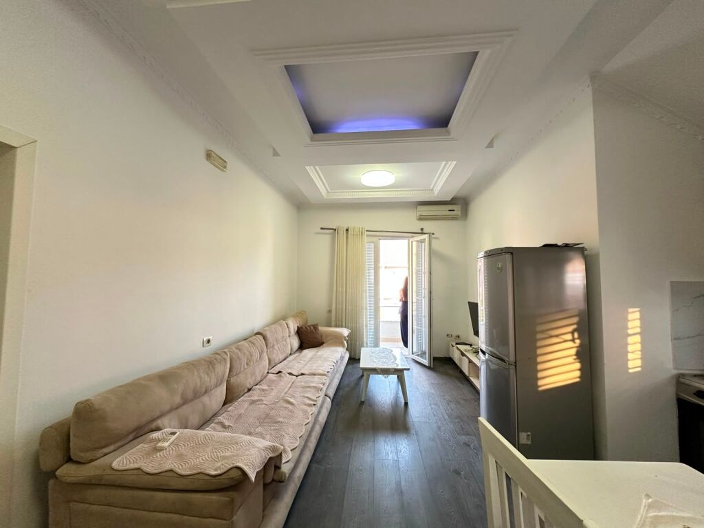 Villa in Affitto 2+1+Veranda+Posto Auto presso Siri Kodra