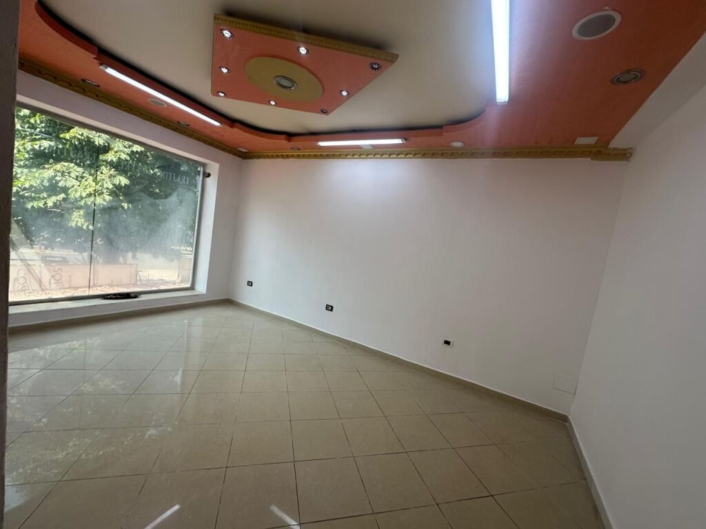 🏢 Business Unit for Sale – Durrës Street : 220,000 €