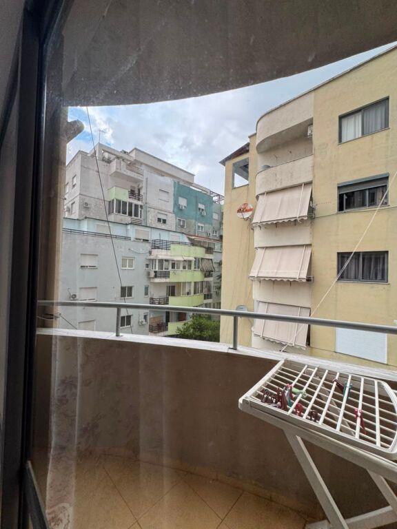 Appartamento 2+1 in affitto Kodra e Diellit 550 euro