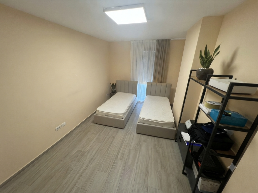 Qera, Apartament 2+1+2, Rruga Kongresi i Manastirit