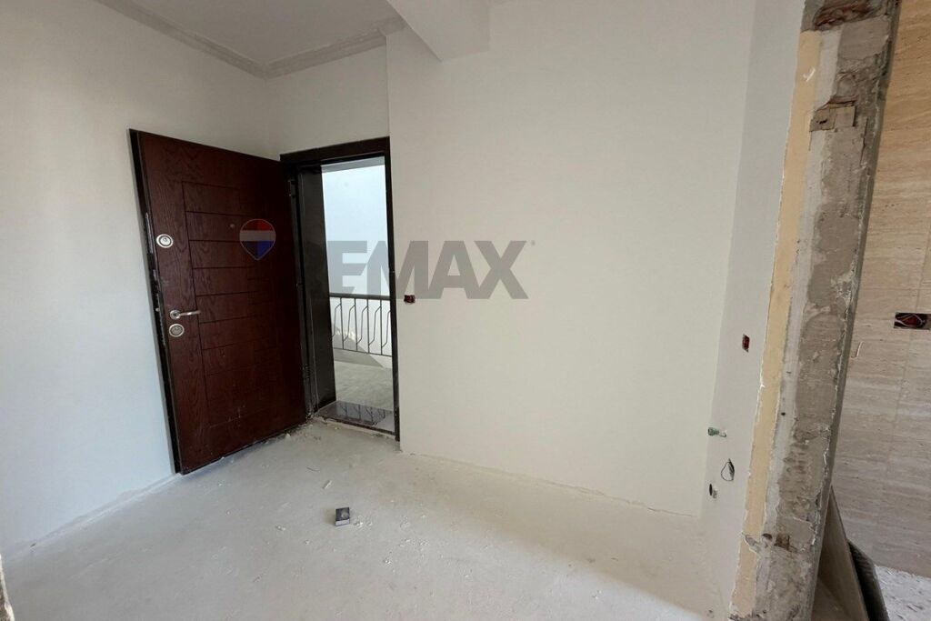 Apartment 1+1 for sale at Vasil Shanto