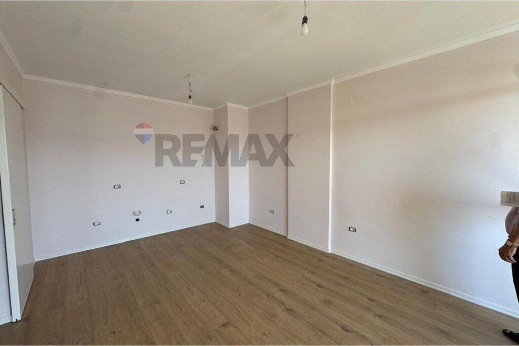 AP.1+1 for sale end of new boulevard