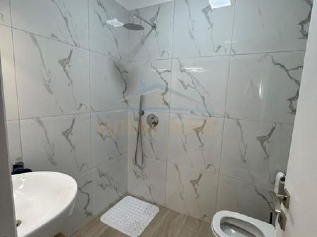 Affitto, Appartamento 2+1+2, Via Congresso di Manastir