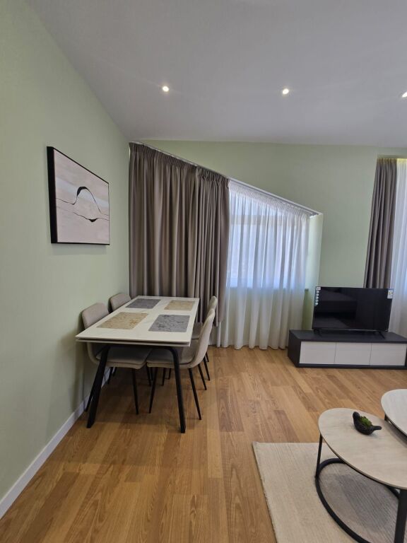 🏡 Vendesi in vendita 2+1 – Via Myslym Shyri