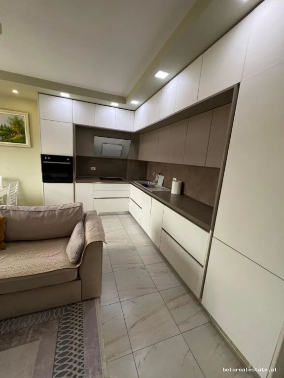 Apartament Me Qera 2+1+2 Tek Rruga e Elbasanit (ID B2201996) Tirane.