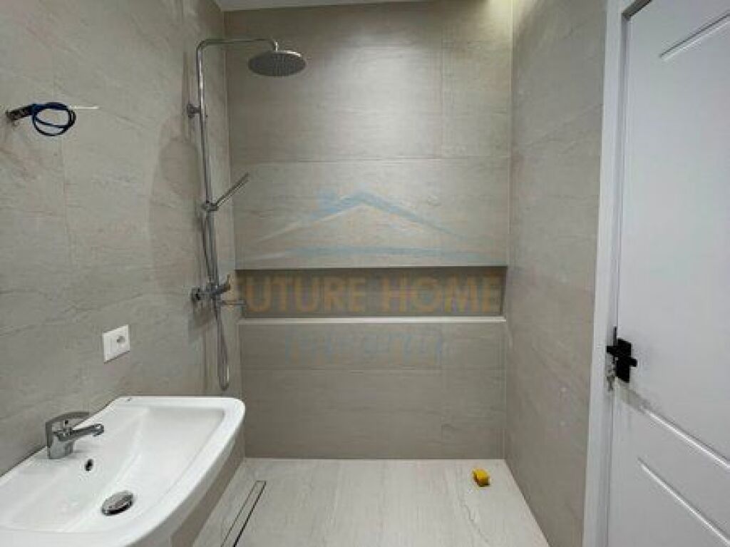 For sale, Apartment 2+1+Storage, Paskuqan, Tirana.