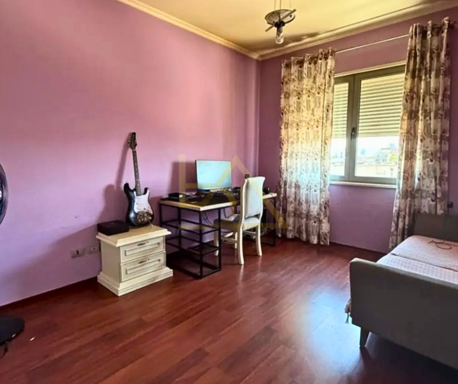 Apartament 2+1 për Shitje – Kompleksi Orion, Rruga e Dibrës, Tiranë