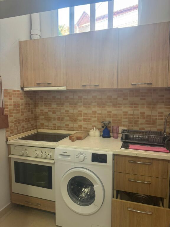 Affitto | Garsoniere | Ali Demi | 220 €/mese