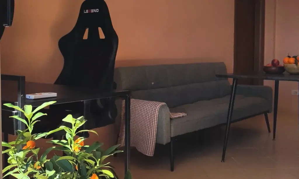 VENDESI APPARTAMENTO 2+1 CON VISTA MARE SPIAGGIA DURRES