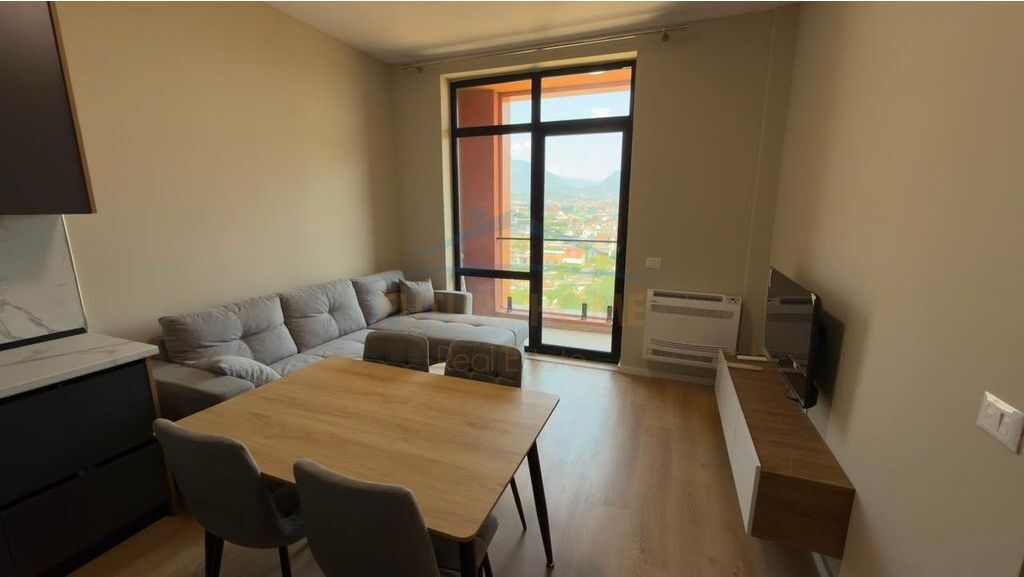 Affitto, Appartamento 2+1, Nuovo Viale, Tirana . 700 €