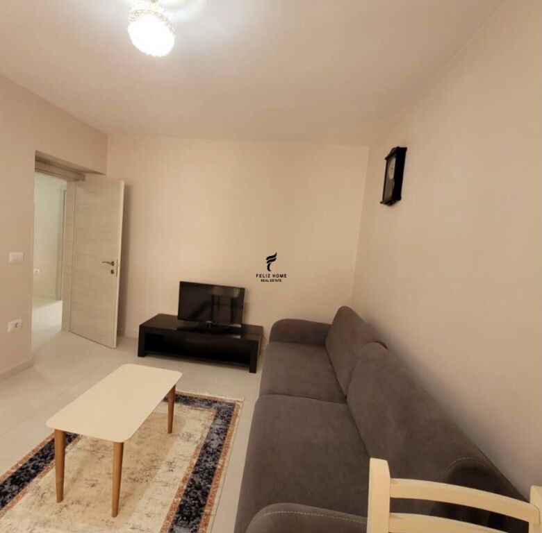 APARTAMENT ME QERA 2+1 MYSLYM SHYRI 65.000 LEKE FH-84475