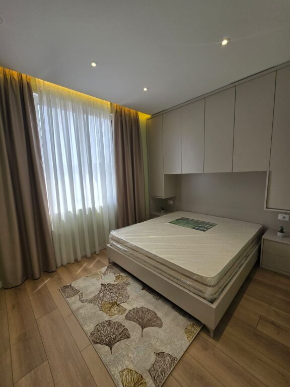 🏡 Shitet Apartament 2+1 – Rruga Myslym Shyri