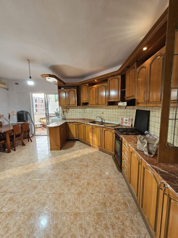 📣 AFFITTO Appartamento 2+1 📍 Palazzi Hawai, Laprake 🛣️ Via “Dritan Hoxha” ✨