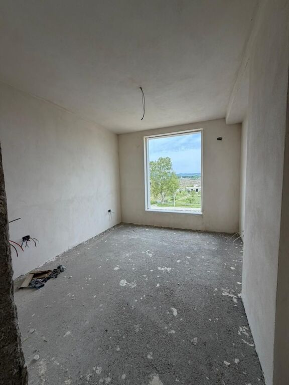 🌊 Shitet Apartament 1+1 – Porto Lalëzi 🏖️