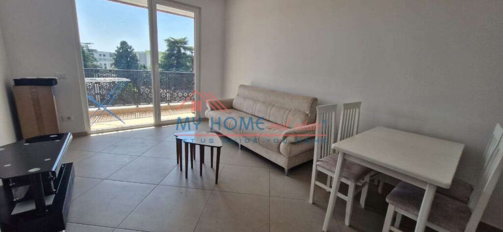 Appartamento 1+1 in affitto in Via Dibres Tirana