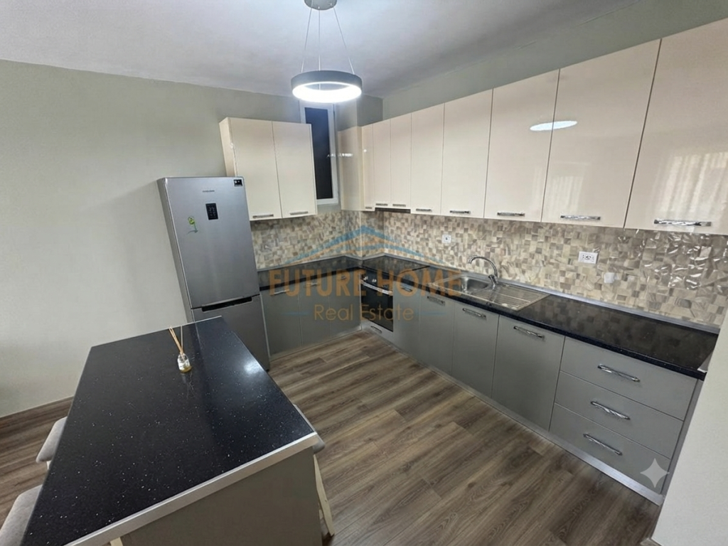 Shitje,Apartament 1+1,Unaza Re !