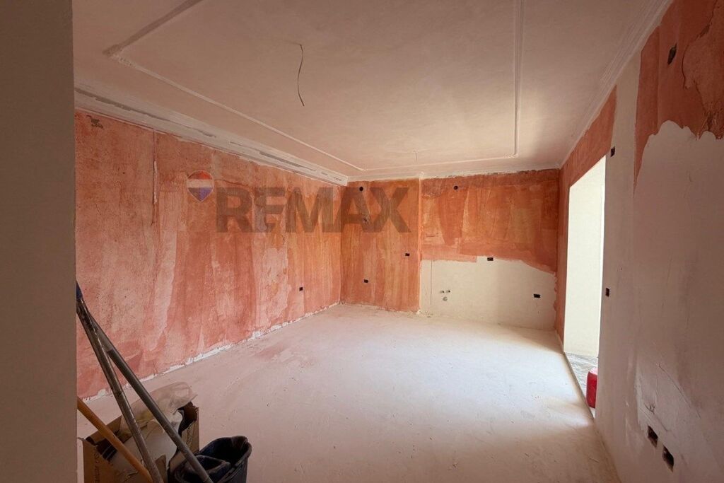 Condo/Apartment - For Sale - Vasil Shanto, Tiranë(ID: 530551001-523)