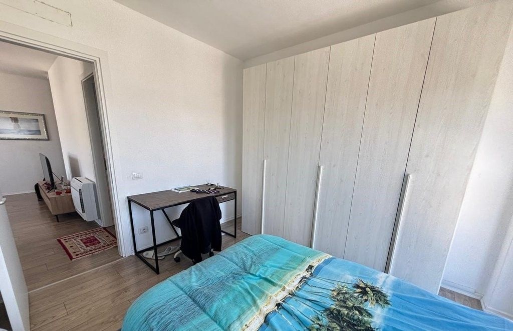 Super Appartamento 2+1 in vendita a Univers City (135 milioni di lek)