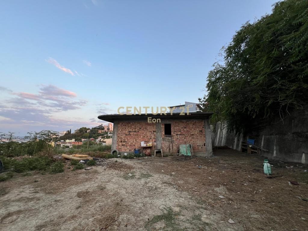 Private House for Sale, Land + Building, Vila e Zogut, Durres !