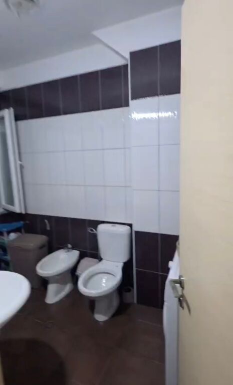 Affittasi 1+1 Astir 400 mila lek