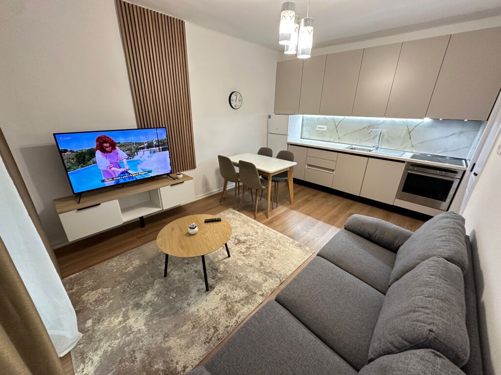 Appartamento 1+1 in affitto – Piazza Wilson, Bllok