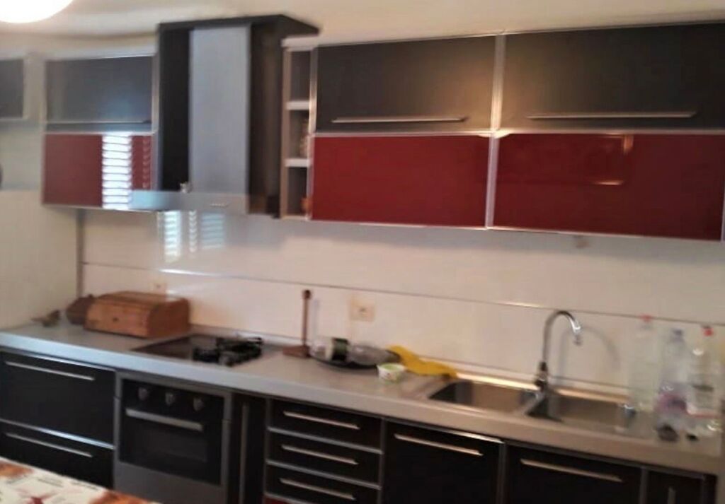 Apartament me qera 1+1 Medreseja cmimi i diskutueshem