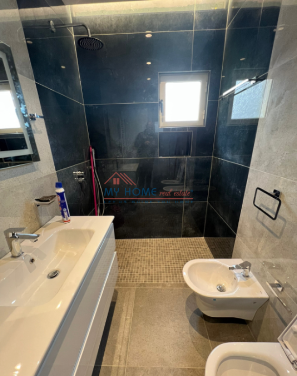 Apartament 2+1 me qera tek Fusha e Aviacionit ne Tirane