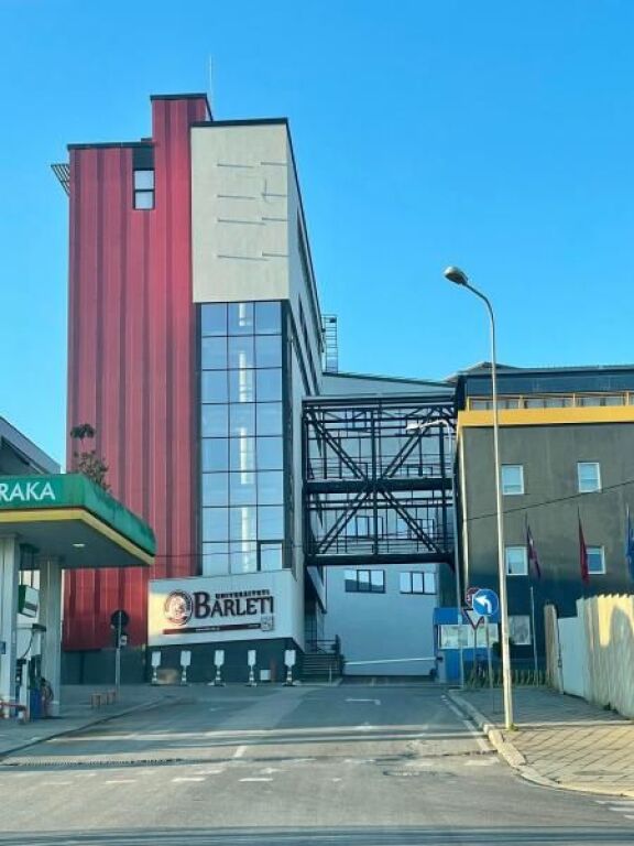 Okaionn!! Garsoniere ne shitje ne Selite (56 milion Leke)