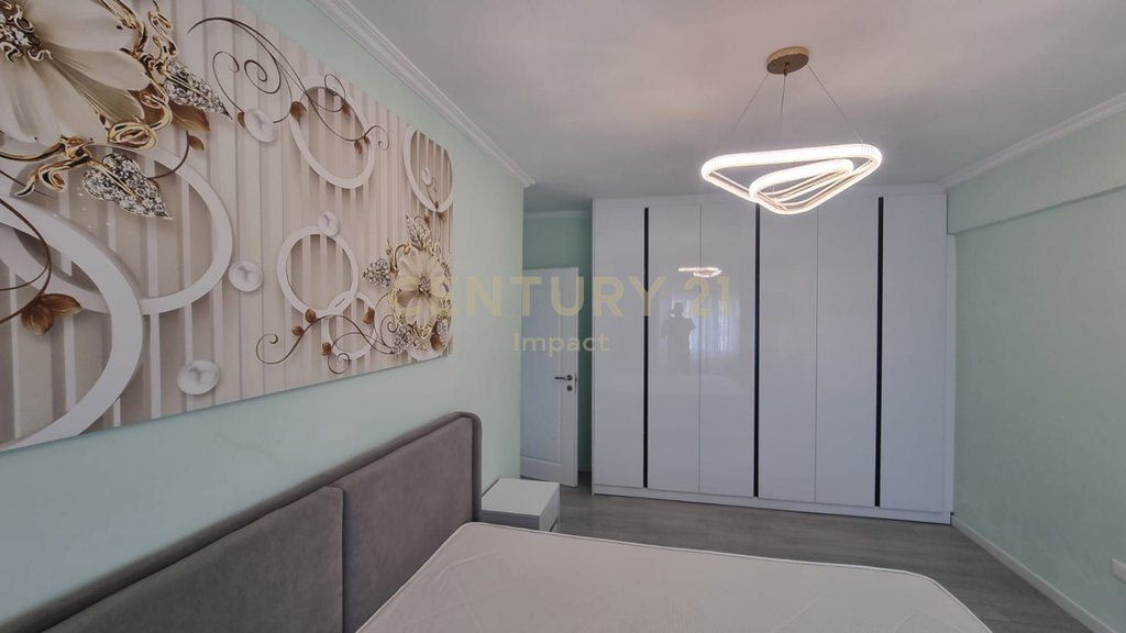 Apartament 2+1 Për Shitje prane shkolles Vasil Shanto, Tiranë!