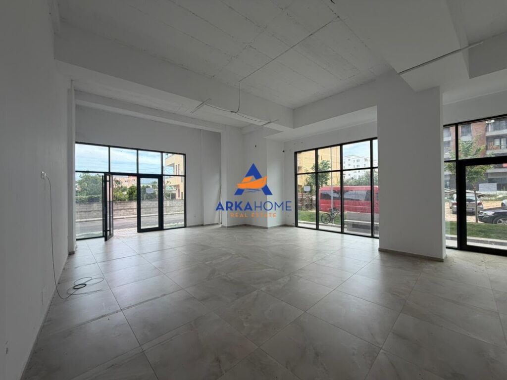 SPACE FOR RENT 112M2 "ASTIR, AURA COMPLEX" 1000 EURO (NEGOTIABLE)