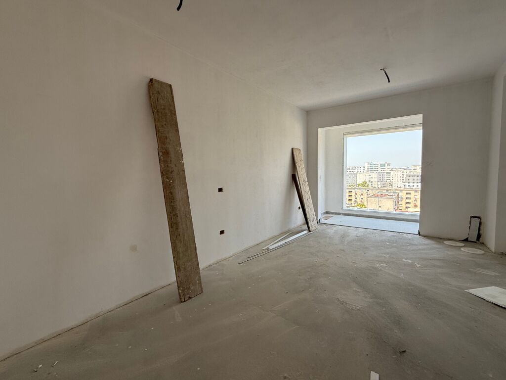 Shitet apartament 1+1 tek Arlis Square 21