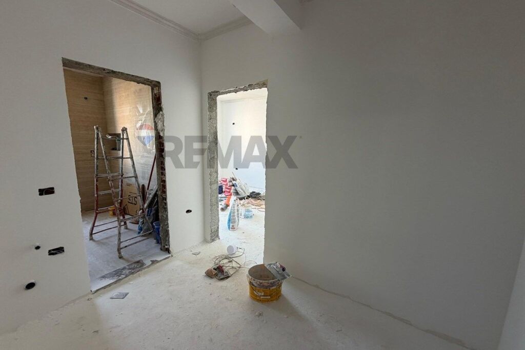 Apartment 1+1 for sale at Vasil Shanto