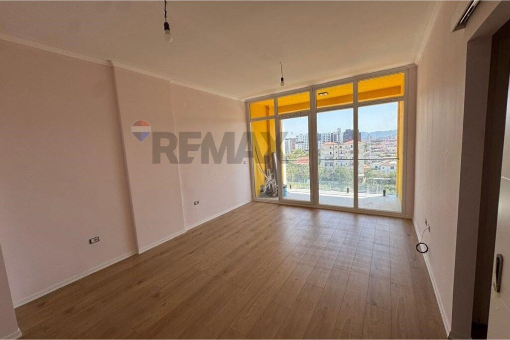 AP.1+1 for sale end of new boulevard