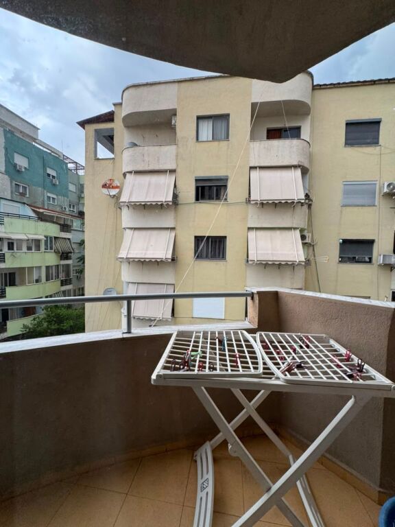 Appartamento 2+1 in affitto Kodra e Diellit 550 euro