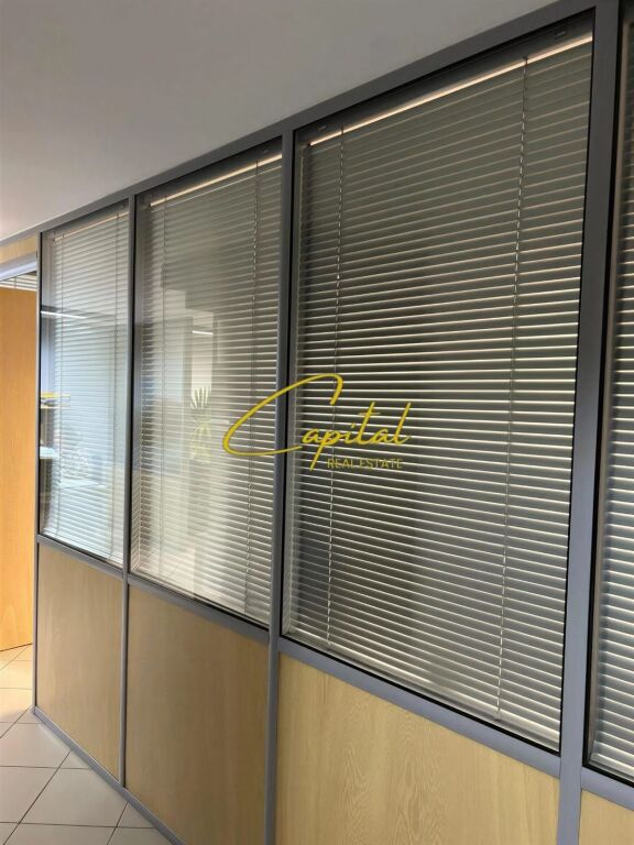 LOCALE COMMERCIALE IN AFFITTO 220 M2 NUOVO MERCATO 250.000 LEKE