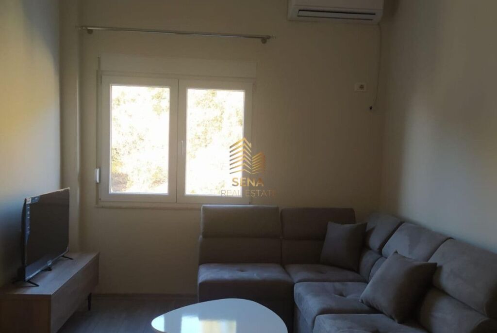 Rent, Private Entrance 1+1+Parking Space, Shkoze, 35,000 Leke/month