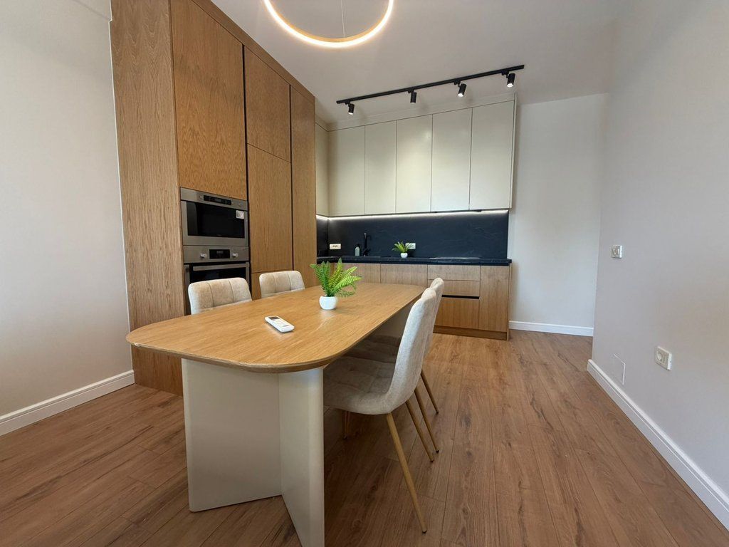 Qera, Apartament 2+1+2, Golden Tower Residence, Tiranë.