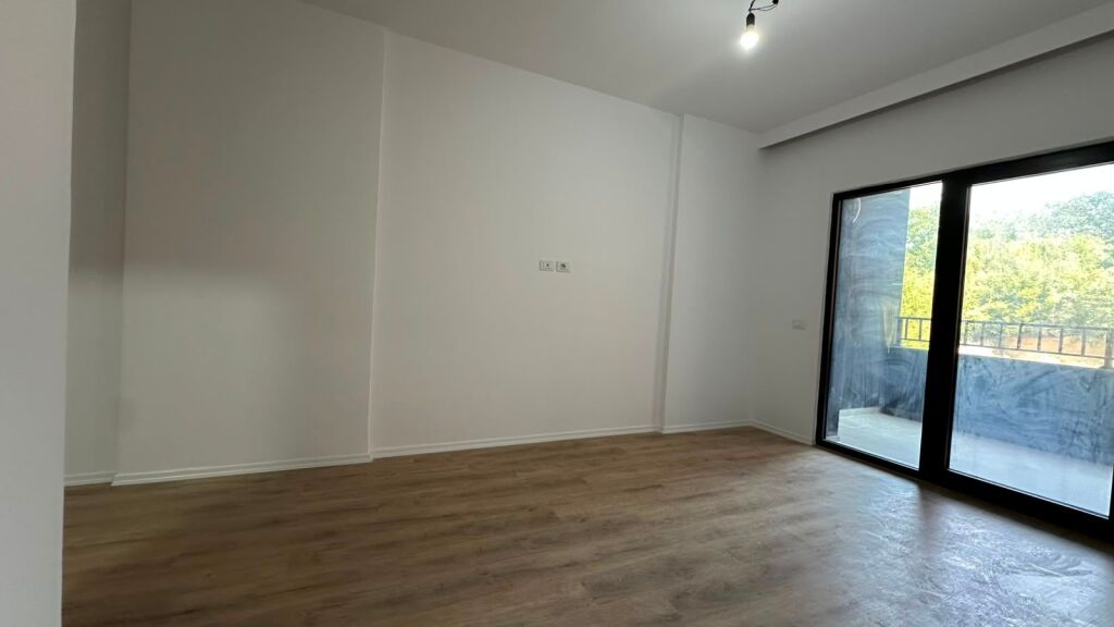 Apartament 2+1 per shitje tek Rruga e Elbasanit
