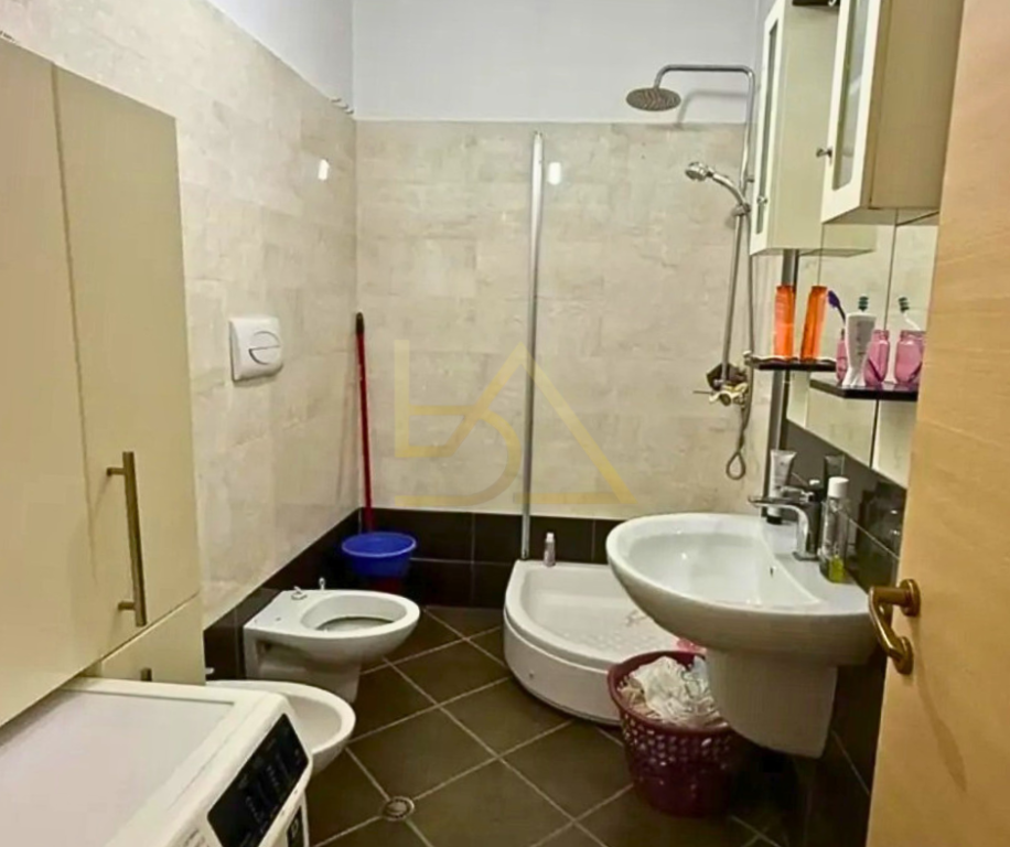 Apartament 2+1 për Shitje – Kompleksi Orion, Rruga e Dibrës, Tiranë