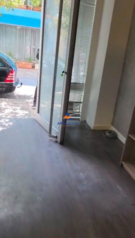 NEGOZIO IN AFFITTO 30M2 "IN VIA BARRIKADAVE" 55000 LEKE